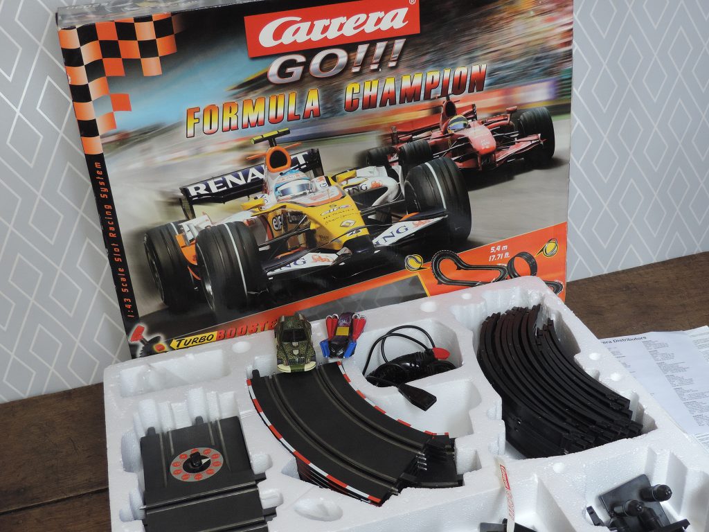 Circuit Carrera Go ! Formula Champion - Grenier d'enfance