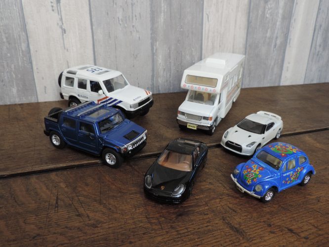 Assortiment de 6 voitures