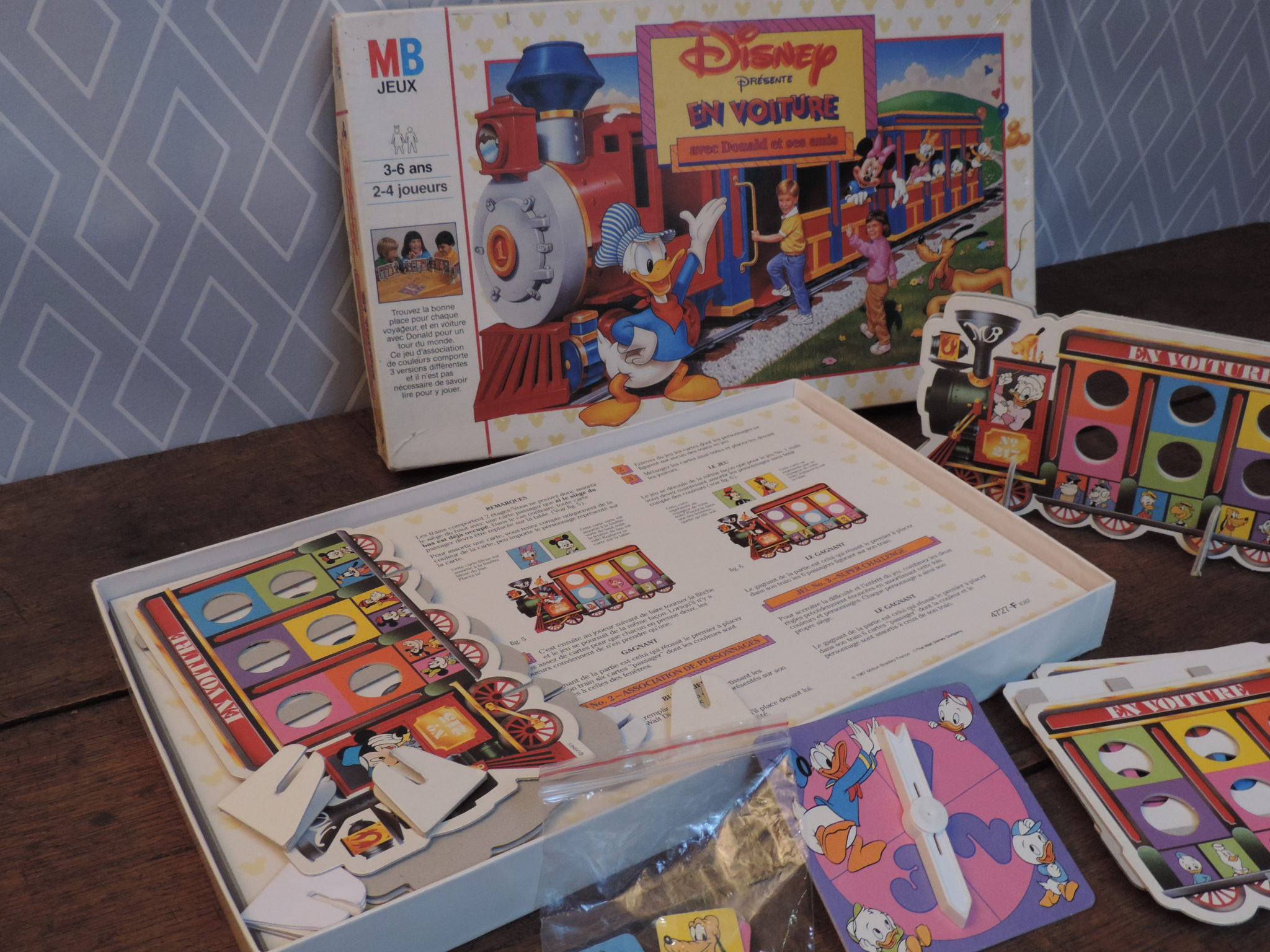 Disney présente En voiture avec Donald et ses amis MB jeux