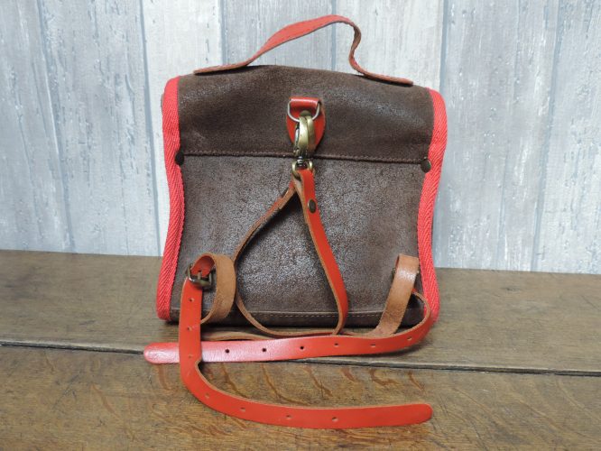 Petit cartable en cuir – Image 2