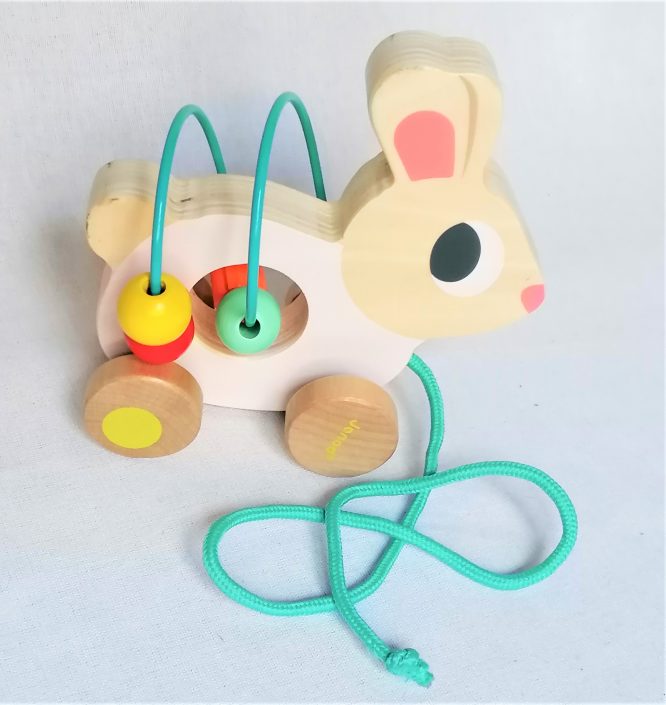 Janod jouet à tirer Mini Looping Lapin en bois – Image 2